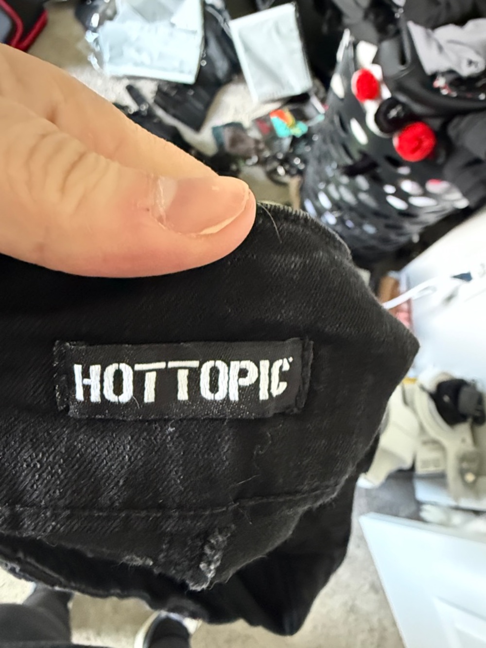 Hot Topic Black High-Waist Grommet Strap Shorts - Picture 2 of 4